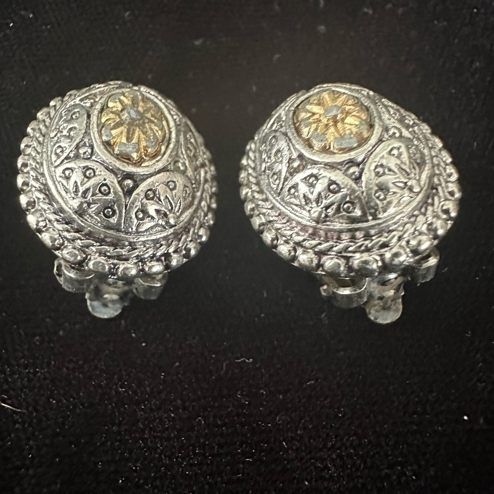 Vintage Silvertone Clip-On Earrings with Crystal Accents - Picture 5 of 9